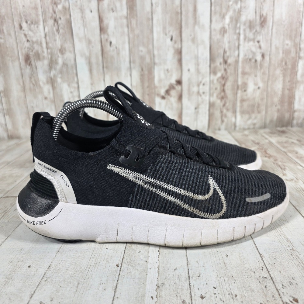 Nike Free Run NN Flyknit Black White Running Shoes DX6482-002 Womens 8